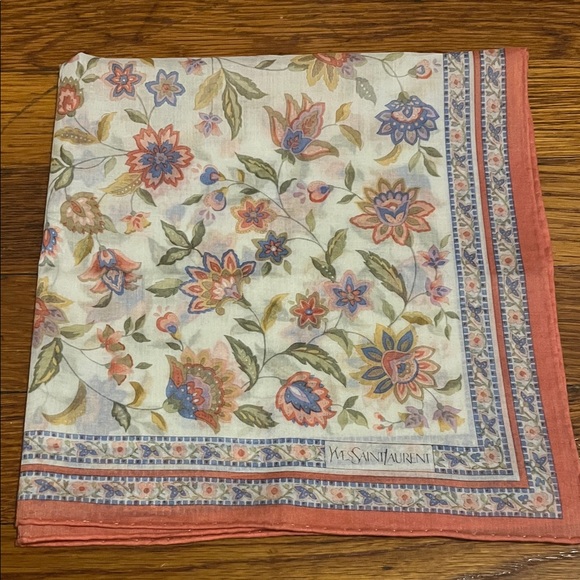 Yves Saint Laurent scarf (cotton) - Picture 1 of 10